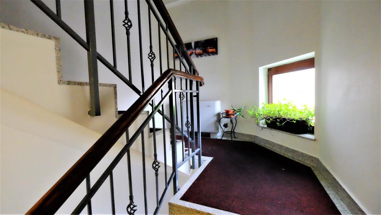 Cozy Attic Room VI Букурещ Екстериор снимка